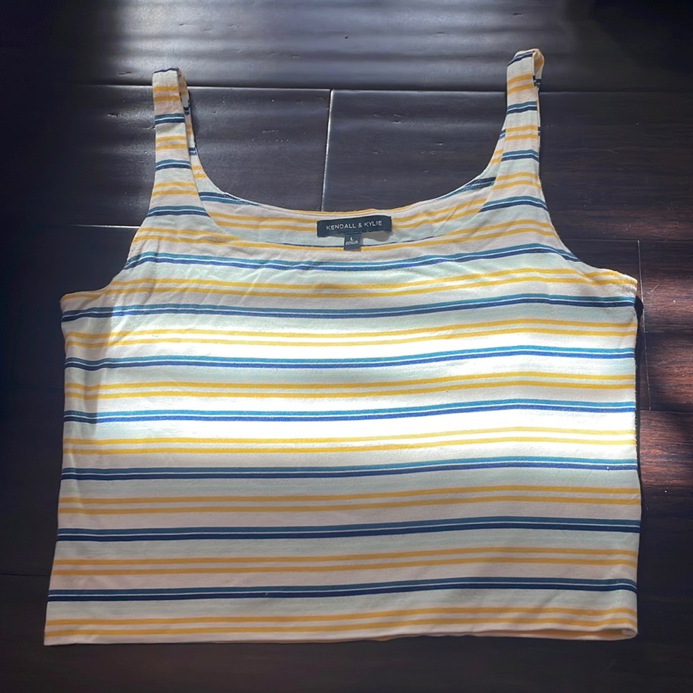 L Kendall & Kylie Cropped Tank